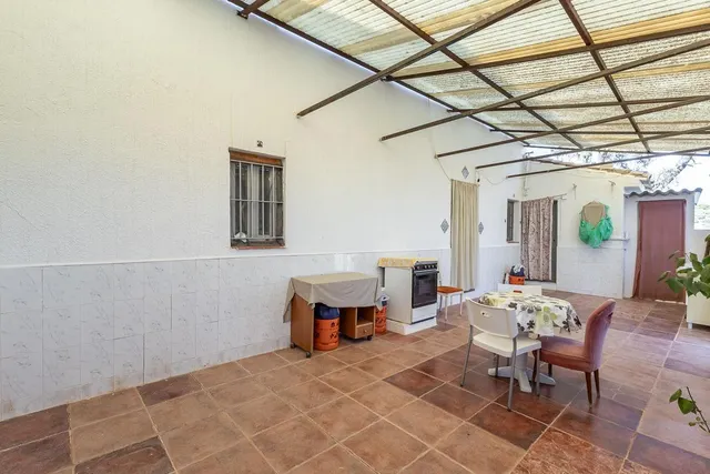 Casa rural en término de Montefrío. — 20