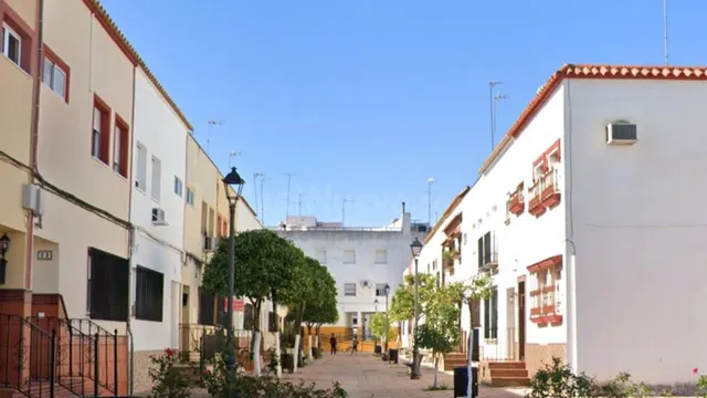 Venta de Casa Adosada sin posesión (no visitable) en Las Cab