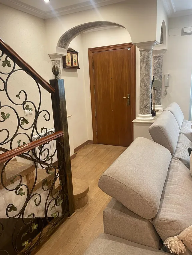 SE VENDE PRECIOSO ADOSADO EN CIUDAD JARDIN — 27