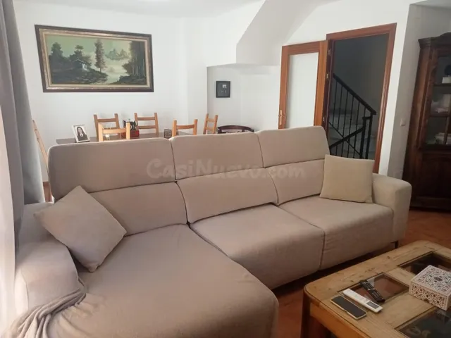 Acogedora adosada de 4 dormitorios en alquiler de larga temp - foto 3
