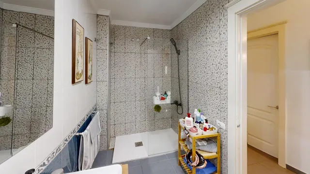 Amplio piso de 3 dormitorios y dos baños en Arguineguín listo para entrar a vivir — 15
