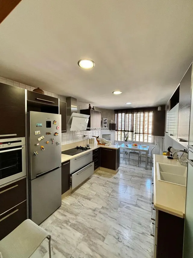 RESIDENCIAL DE LUJO EN PLENO LEVANTE — 9