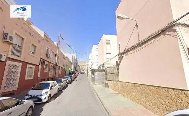 Venta piso en Almería - foto 2