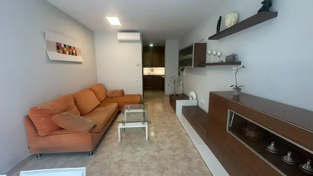 PISO CON GRAN TERRAZA - CASTELLDEFELS - CENTRO — 33
