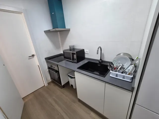 VIVIENDA EN GODELLA EN PLANTA BAJA — 10