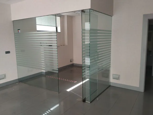 Local comercial preparado para oficina — 4