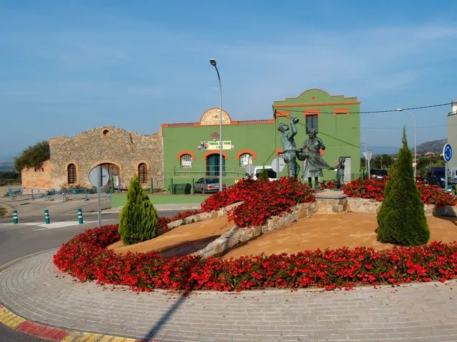 Terreno edificable en Palau Saverdera, Alto Ampurdán. — 26