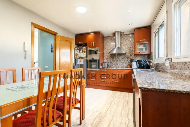 Casa con jardín, porche y terrazas solárium en Mas del Plata, Cabra del Camp — 13