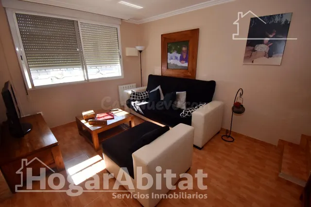 GRAN CASA CON TERRAZA TOTALMENTE REFORMADA - foto 3