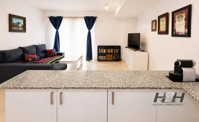 Se vende piso junto Av. Los Naranjos, /H H Asesores, Inmobil - foto 4