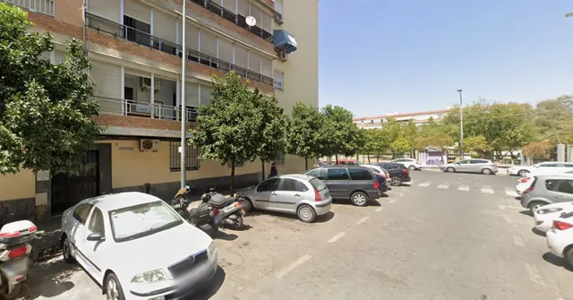 Venta piso en Sevilla — 3