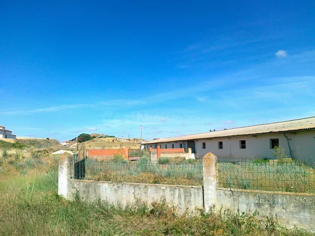 Nave industrial 1200m² en venta - Astudillo - foto 3
