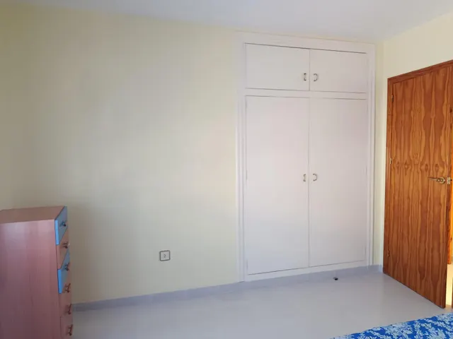 Amplio Piso en San José con Garaje y Ascensor — 9