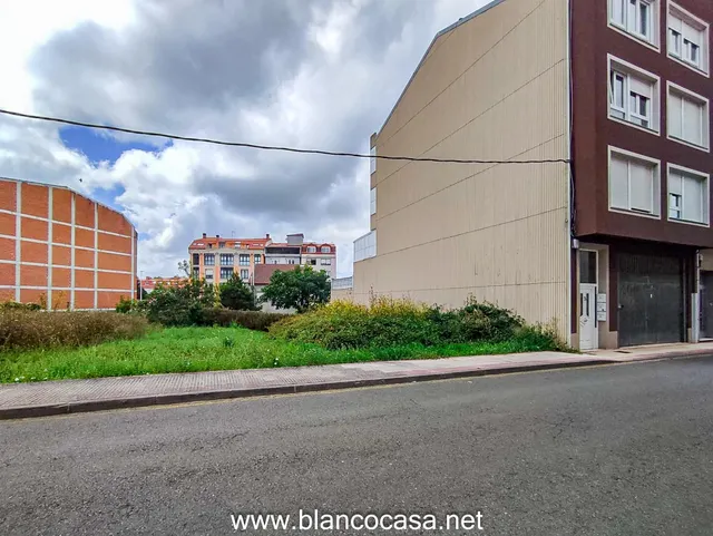 Solar en zona Juzgados (Carballo) — 2