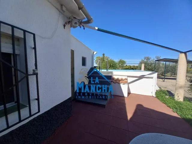 *250.000€*. inmobiliaria la mancha vende parcela urbana en urbanización riachuelos (Albacete). — 48