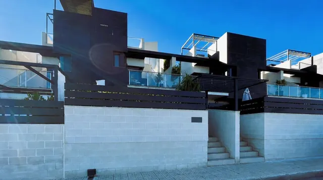 Casa 3 habitaciones 175m² en venta - Las Filipinas — 50