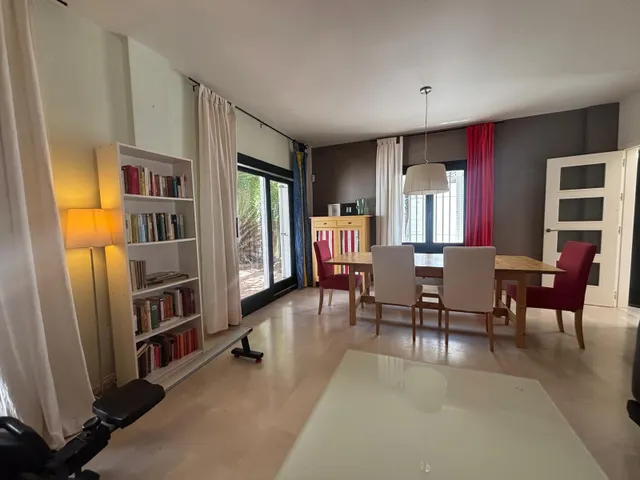 Chalet en Chiclana: amplitud, comodidad y calidad de vida — 20
