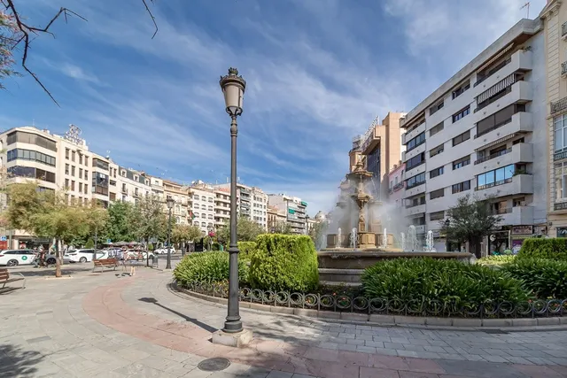 Ganivet, Plaza del Campillo — 37