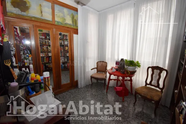 CASA SEMIREFORMADA CON GARAJE Y DOS TERRAZAS, EN EL CENTRO — 5