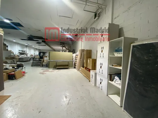 Nave industrial 887m² en venta - Zona Industrial — 6