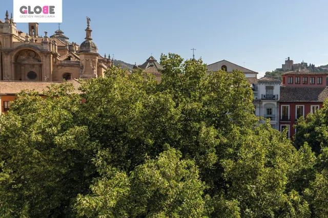 A LA VENTA EDIFICIO EN PLAZA BIB-RAMBLA — 46
