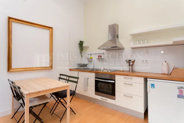 LUMINOSA PLANTA BAJA CON CÉDULA DE HABITABILIDAD EN VENTA EN LA VILA DE GRACIA — 9