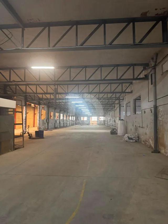 Imponente Nave Industrial en Alquiler en Massanassa - - foto 3