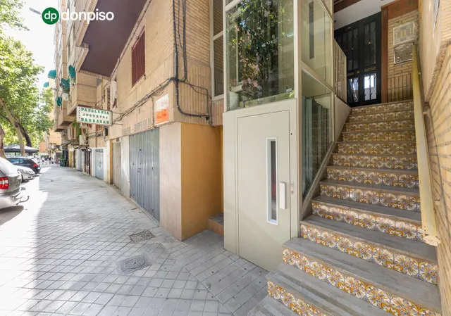 Piso amplio y luminoso cerca de Estación de Autobuses — 24