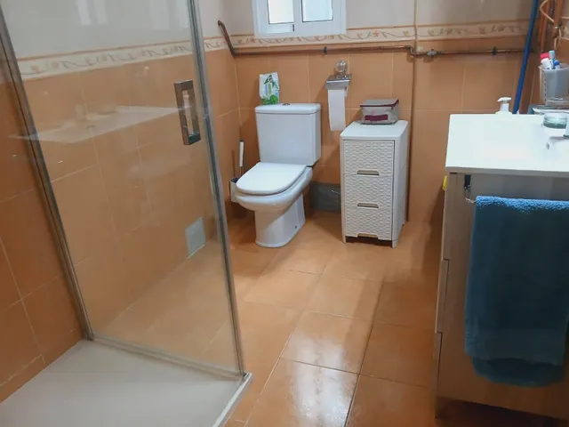 Ático reformado 5 dormitorios en Cáceres centro — 12