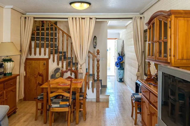 MAGNIFICA VIVIENDA ADOSADA CON PISCINA COMUNITARIA, IDONEA COMO VACACIONAL — 10