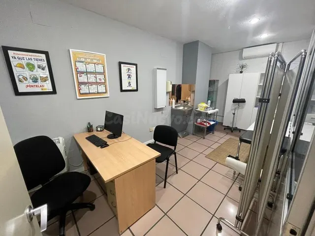 Local comercial 144m² en venta - Acacias - foto 3