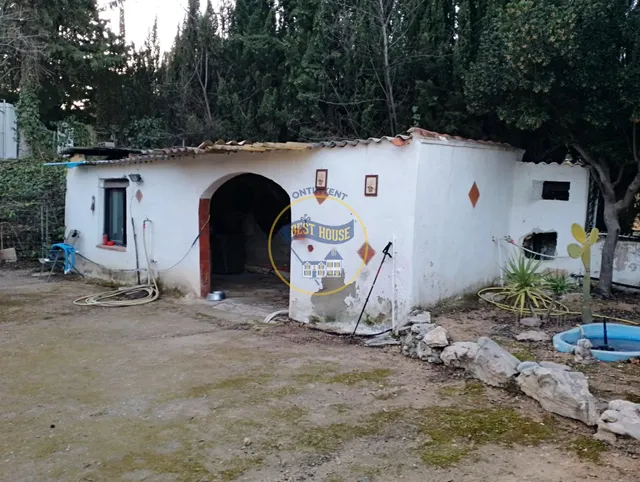 CASITA DE CAMPO EN ONTINYENT. — 27