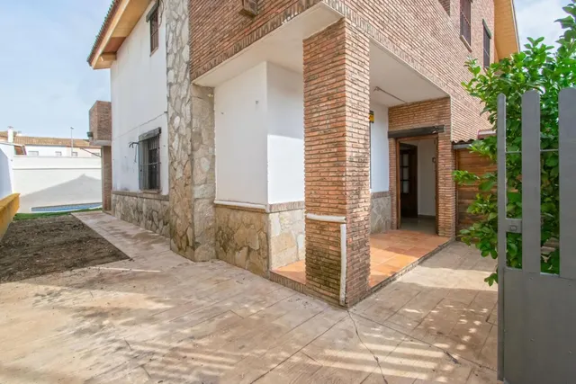 Precioso chalet pareado con piscina y barbacoa en Burguillos — 4