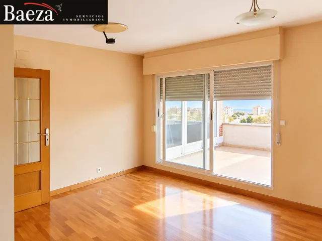 MAGNÍFICO ÁTICO CON GRAN TERRAZA EN PLANTA + GARAJE — 9