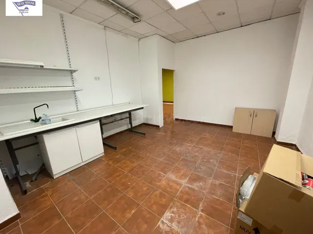 Local comercial 112m² en venta - Ensanche-Franciscanos - foto 4