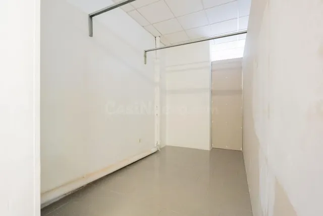 Local comercial en Deltebre - foto 4