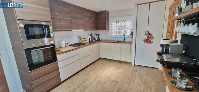 Encantadora Parcela Rústica con Piscina Privada y Chalet en Entorno Tranquilo — 18
