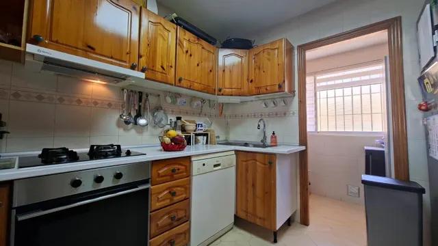 Bonito apartamento con vistas y piscina — 19
