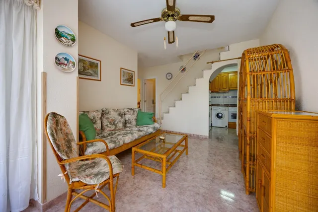 ESPECTACULAR BUNGALOW EN PLANTA ALTA CON PISCINA COMUNITARIA Y PLAZA DE GARAJE — 7