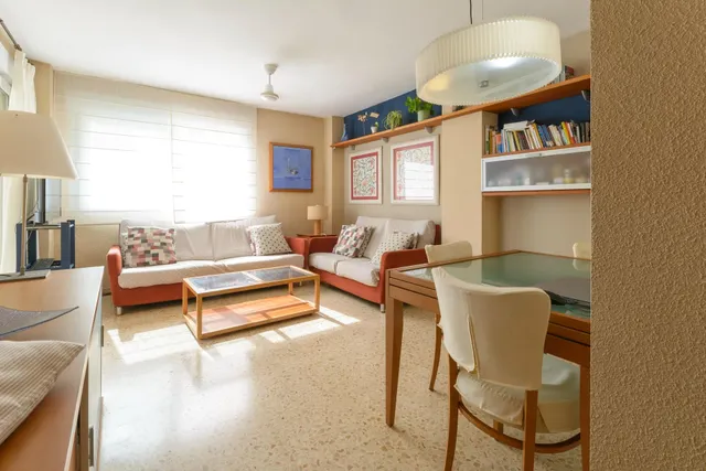 APARTAMENTO REFORMADO CON TERRAZA, PISCINA Y PARKING A 150 METROS DE LA PLAYA DE GANDIA — 18