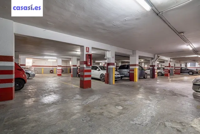 Parking a la venta en zona Hipercor — 3