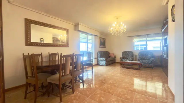 Piso de 4 Dormitorios con Terraza Esquinera de 35 m2 - Centro Villa — 9