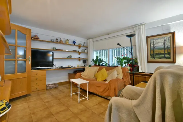 ESPECTACULAR PROPIEDAD EN LES PEDRITXES, MATADEPERA. PARA DOS FAMILIAS. PARCELA DE 4.000M2. — 14