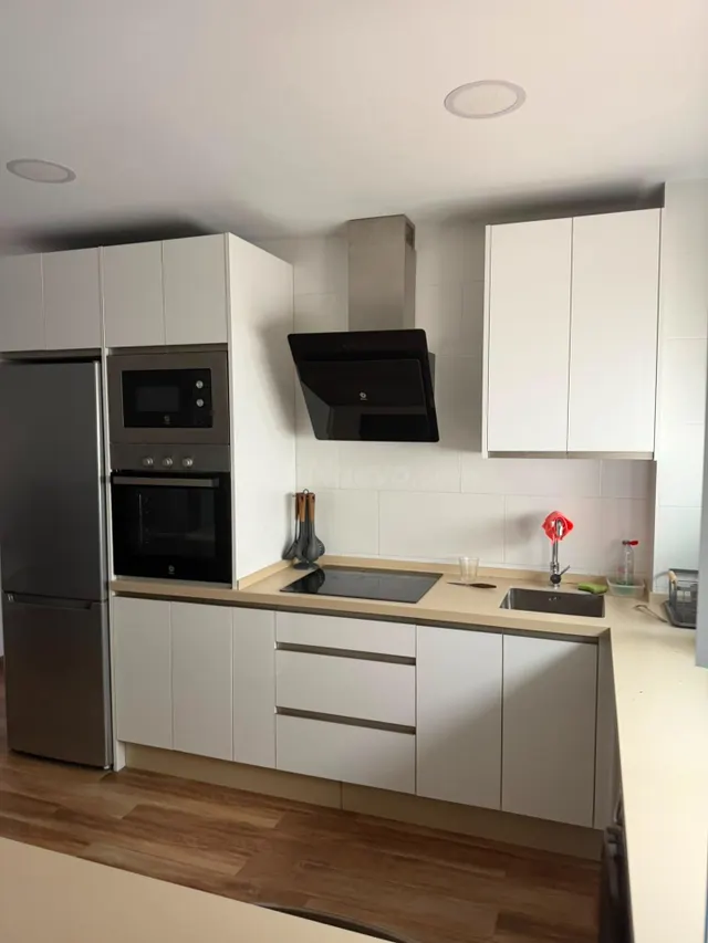 Venta piso reformado zona avda. virgen de europa, Algeciras — 4