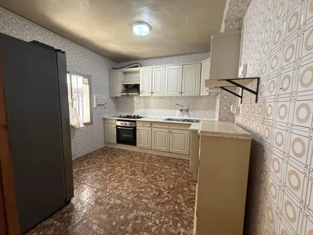 Fuengirola, Centro, Casa con 4 Dormitorios, Patio, Terraza. — 12