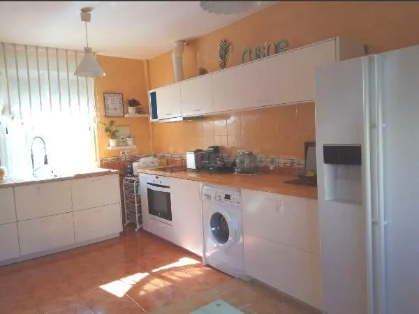 ¡En Venta! Exclusivo chalet independiente en La Carlota. — 3