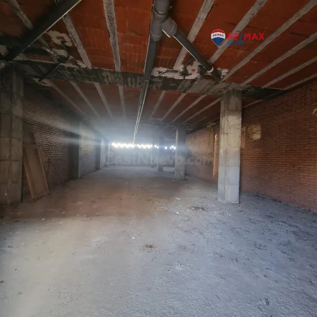 Venta de magnífico local - foto 4