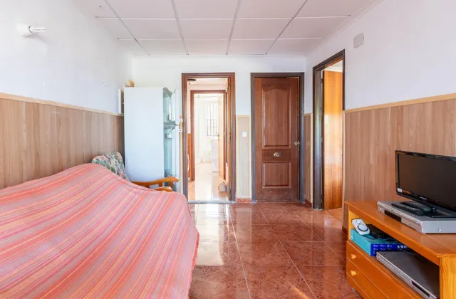 Casa de campo con piscina y 9000m2 de terreno — 26