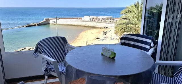 Apartamento en primera línea de mar con vistas directas al océano — 14