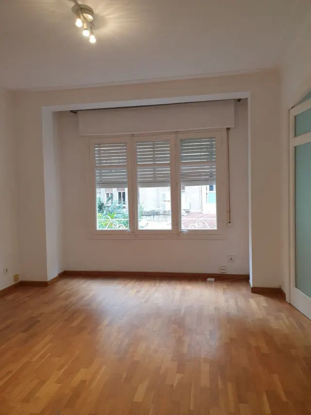 Piso 60m2 , 3 habitaciones , calefacción , ascensor — 5